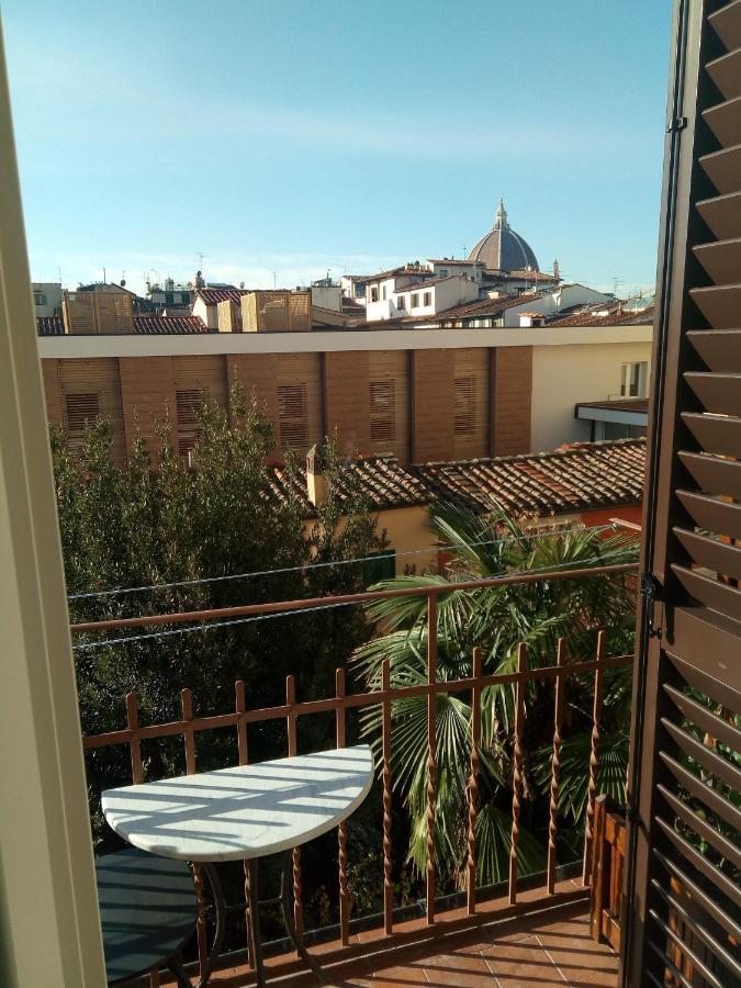 Lovely Apartment With Balcony Florenţa Exterior foto