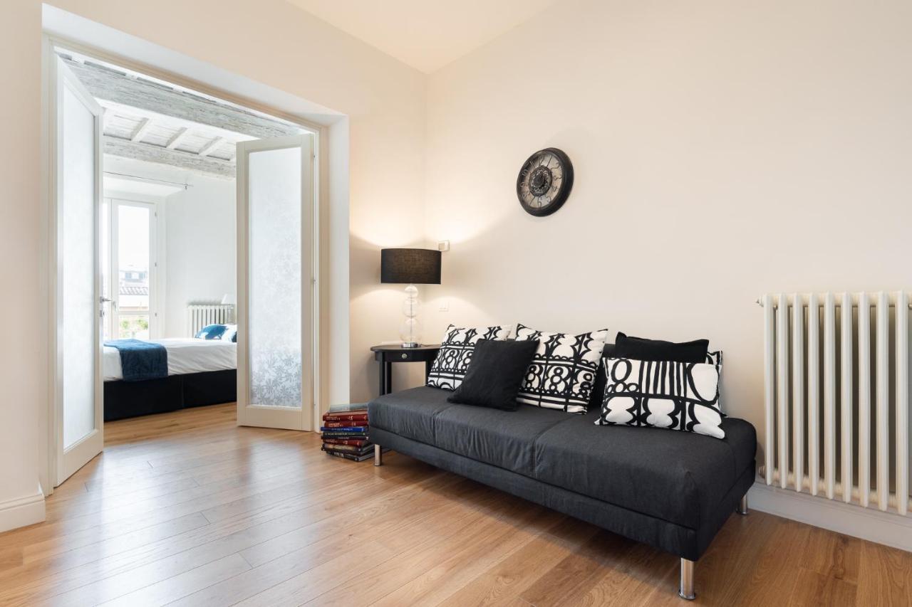 Lovely Apartment With Balcony Florenţa Exterior foto