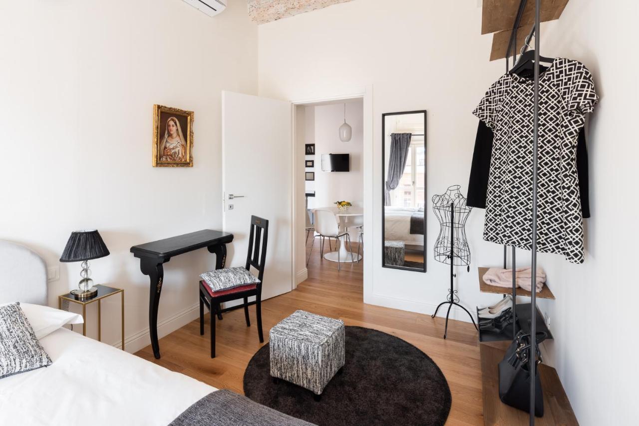 Lovely Apartment With Balcony Florenţa Exterior foto